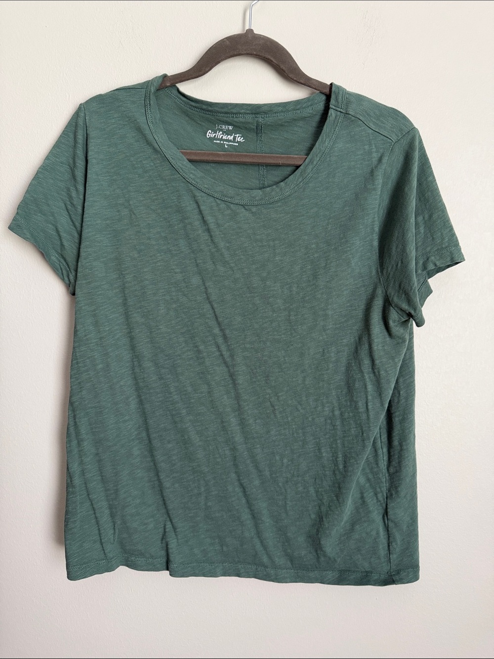 J. Crew Girlfriend Tee in Heathered Green